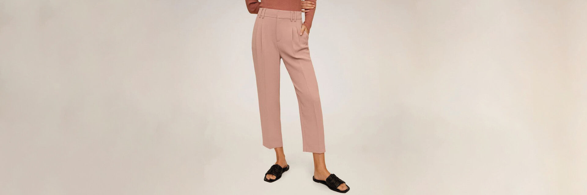 Pantaloni capri da donna